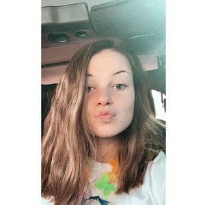 Meet your Posher, Baylee